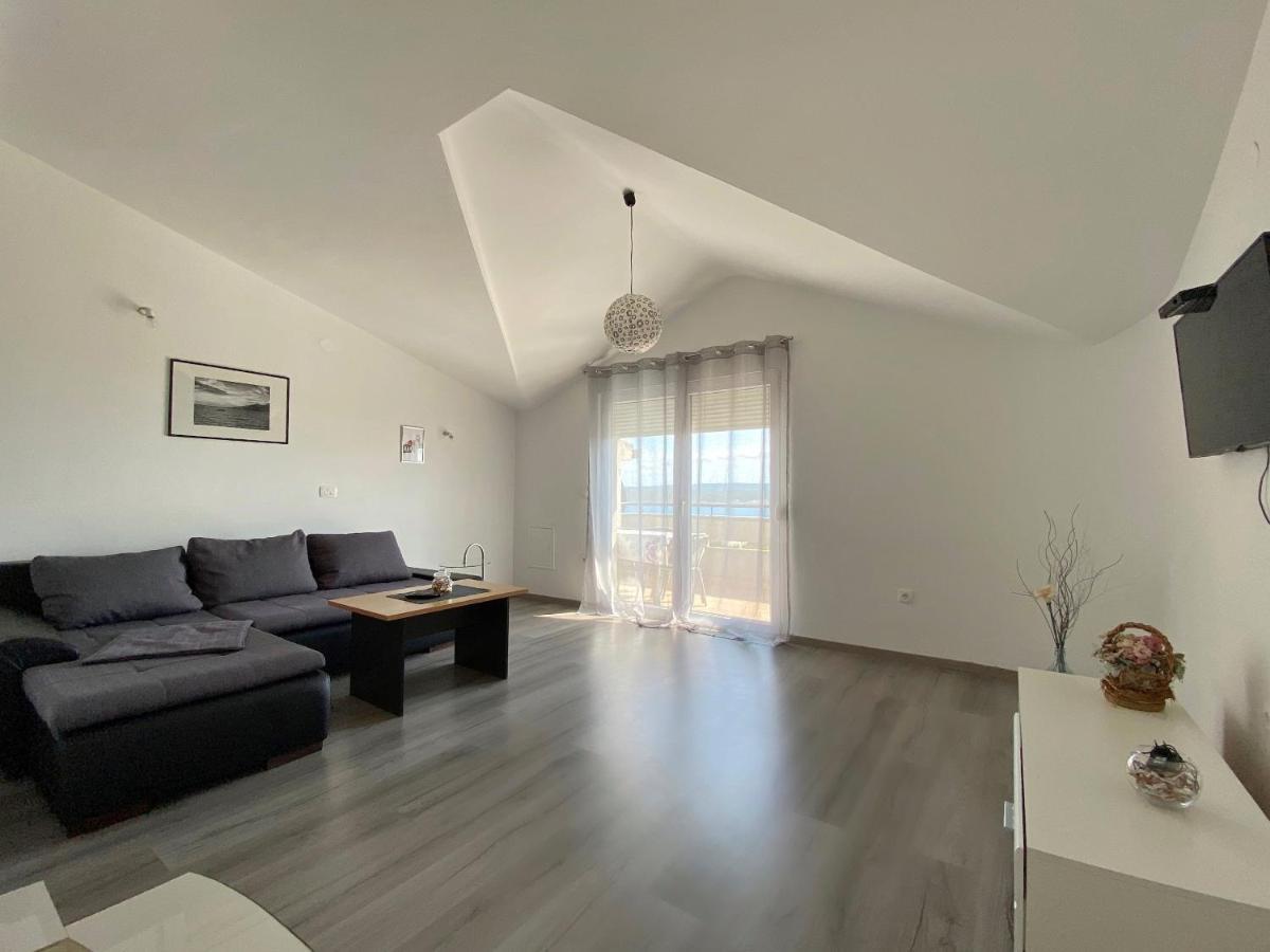 Apartments With A Parking Space Maslenica, Novigrad - 12636 Jasenice  Esterno foto